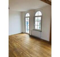 sanierte DG-Altbauwohnung 3-Zimmer mit Balkon und Garten - Bückeburg