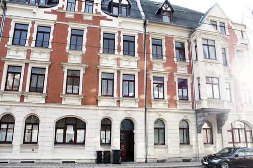 Foto - Günstige 3-Zimmer-EG-Wohnung mit Balkon und Einbauküche in Plauen
