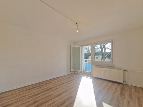 Foto - 1.000 EUR Möbelgutschein* für 3-Zimmer-Wohnung 1. Etage AB SOFORT!