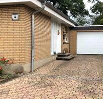 Einfamilienhaus mit Garten und Garage - Loxstedt