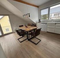 2,5 Etagenwohnung voll möbliert ab 1.4. für 2 Jahre - Oberursel (Taunus)