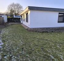 Attraktiver, energetisch sanierter Bungalow mit großem Garten und - Fredenbeck