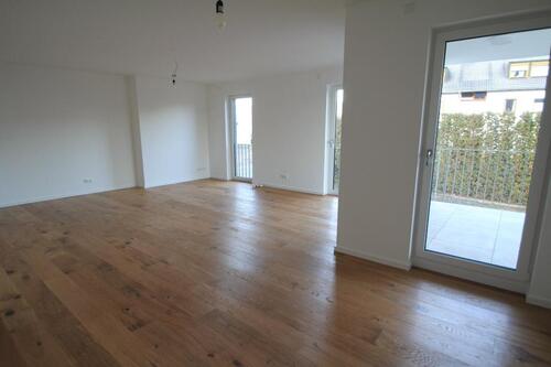 Foto - Helle und geräumige 2-Zi.-Whg. in Niederlahnstein mit Balkon+EBK