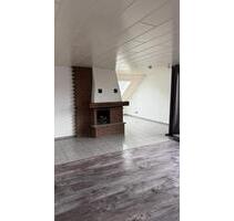 Großzügige 3 Zimmer Wohnung mit Balkon und Küche in Wettringhof - Lüdenscheid