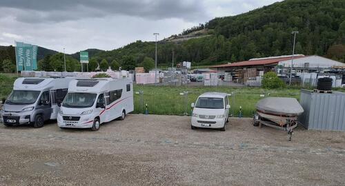 Foto - Stellplatz, Wohnwagen, Wohnmobil