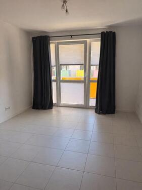 Foto - Moderne und helle 1-Raum-Wohnung ab 01.06.