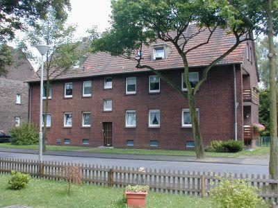 Foto - Bei VIVAWEST die Sonnenstrahlen auf dem eigenen Balkon genießen.