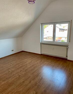 Foto - 4 Zimmer Dachgeschoßwohnung in Bürstadt