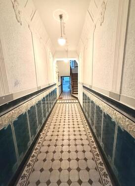 Foto - Charmante 70,45 m² Wohnung mit Ladeneinheit in Berlin-Neukölln