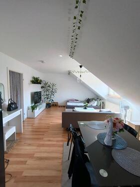 Foto - 1 Zimmer Dachgeschoßwohnung zur Miete in Dresden