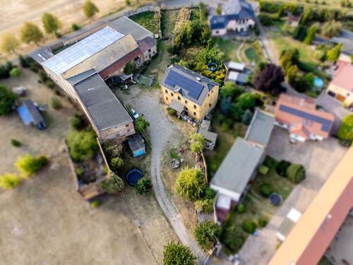 Foto - Bauernhof mit viel Platz, Scheune und Nebengelassen