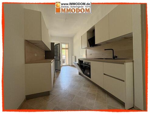 Foto - 2-Zimmer-Wohnung mit großem BALKON, PKW-SP und optional mit neuer EINBAUKÜCHE zu vermieten!