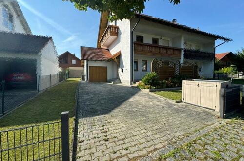 Foto - Großzügige Doppelhaushälfte in ruhiger Lage