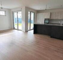 3-Zimmer-EG-Wohnung in Weyhausen (96m²,Terrasse,Garten,EBK,etc.)