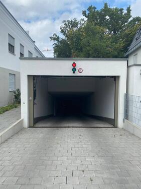 Foto - Tiefgaragenstellplatz in moderner Wohnanlage
