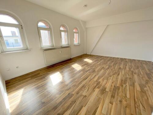 Foto - 6 Zimmer Dachgeschoßwohnung zur Miete in Halle (Saale)