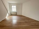 Foto - Dachgeschoßwohnung in Halle (Saale) zur Miete