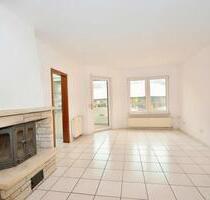 Großzügige 2-Zimmer Wohnung mit Kamin, Balkon und Stellplatz - Idstein
