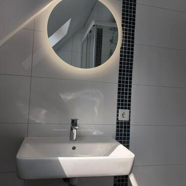 Foto - Do.-Yorckstr. komplett renovierte Dachgeschosswohnung, ca. 55 m²