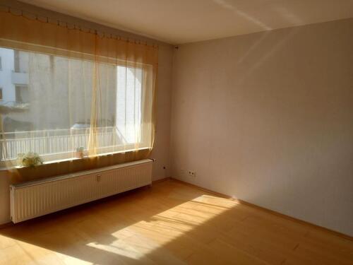 Foto - Ruhige, sonnige zwei Zimmer Wohnung, mit separatem Hobbyraum 16m2