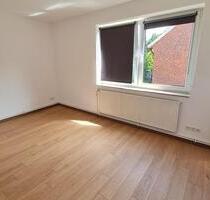 Helle 2-Zi. Whg mit Balkon in zentraler Lage von Stade