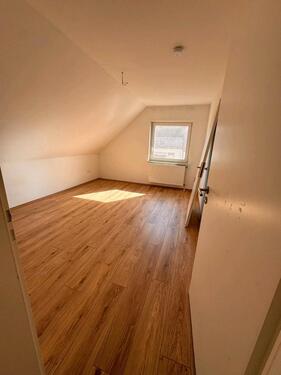 Foto - 3.5 Zimmer Dachgeschoßwohnung in Wölfersheim