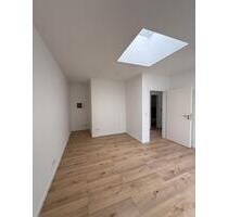 NEU! Stilvoll sanierte Wohnung in ruhiger Innenhoflage - Offenbach am Main Hafen