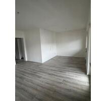 Helle, umfangreich renovierte 2-Zimmer-Wohnung mit BalkonStellpl - Brühl