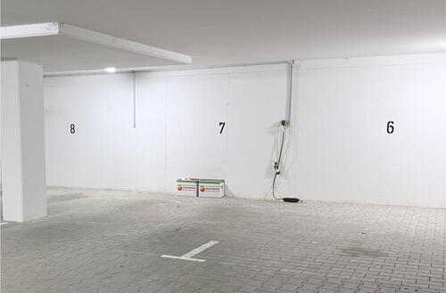 Foto - Tiefgaragenstellplatz zu vermieten