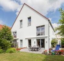 Familienhaus mit sonnigem Garten - exklusiv und modern - München Allach-Untermenzing
