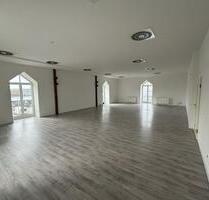 Gewerbeimmobilie BüroräumePraxis frisch renoviert - Schülldorf