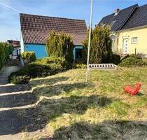 Sanierungsbedürftiges Haus in schöner Lage in Schönkirchen