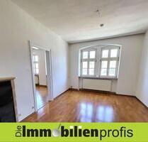 H-43015 - Stilvolle 3-Zimmer-Altbauwohnung mit Einbauküche im Stadtzentrum von Hof