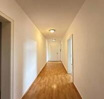 Großzügige Altbauwohnung mit 3Zimmern in bester Lage - Wuppertal Arrenberg