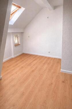 Foto - 3-Zimmer-Wohnung DG und Garten Erstbezug na. Sanierung