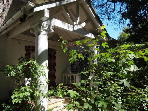 Foto - Haus am Park Frankfurt-Sossenheim 2300qm Grundst,14Z,450 qm Nutzf