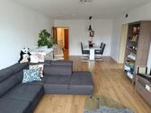 Foto - Großzügige 3-Zimmer-Wohnung mit Balkon, Einbauküche, Keller und Stellplatz in Nürnberg Höfen