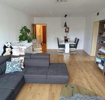 Großzügige 3-Zimmer-Wohnung mit Balkon, Einbauküche, Keller und Stellplatz in Nürnberg Höfen