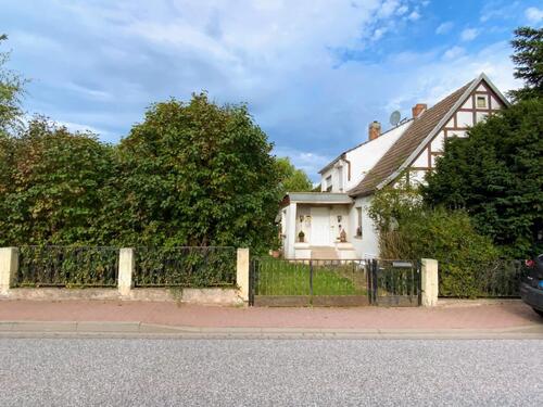 Foto - Haus am Kyffhäuser mit großem Garten, Scheune & Potenzial