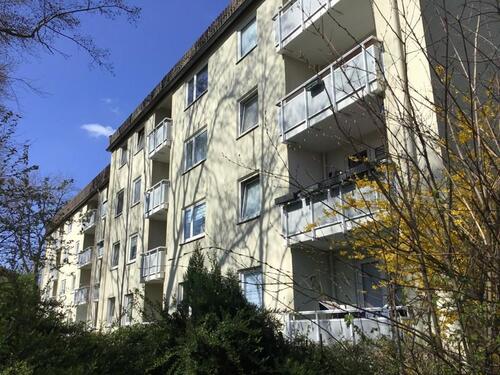 Foto - Das Glück hat ein Zuhause: renovierte 3-Zimmer-Wohnung mit Balkon!