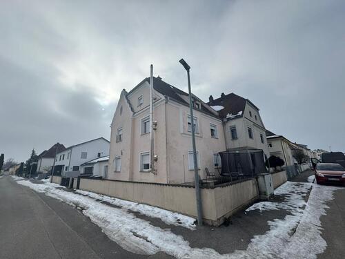 Foto - Haus mit drei Wohnungen und garten in ruhiger Wohnlage