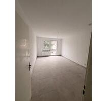 Schöne, frisch renovierte 2 ZKDB Wohnung in Krefeld Cracau