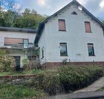Einfamilienhaus - 170.000,00&nbsp;EUR Kaufpreis, ca.&nbsp; 200,00&nbsp;m&sup2; in Neuwied (PLZ: 56567) Feldkirchen