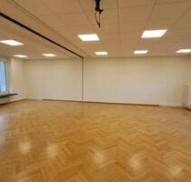 216 m² Büroflächen in Neumünster - Tasdorf