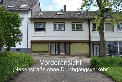 Foto - Wohnhaus - Platz für Wohnen und Arbeiten oder Hobby