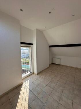 Foto - 4 Zimmer Dachgeschoßwohnung zur Miete in Weiskirchen