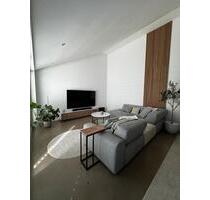Exklusive Dachgeschosswohnung 3,5 Zimmer klimatisiert - Brühl