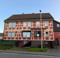Zweifamilienhaus in Schwiegershausen: Viel Platz für Ihre Pläne - Hattorf am Harz