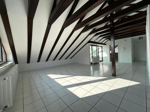Foto - 3 Zimmer Dachgeschoßwohnung in Karlsdorf-Neuthard