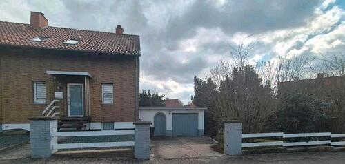 Foto - Doppelhaushälfte auf großzügigem Eckgrundstück